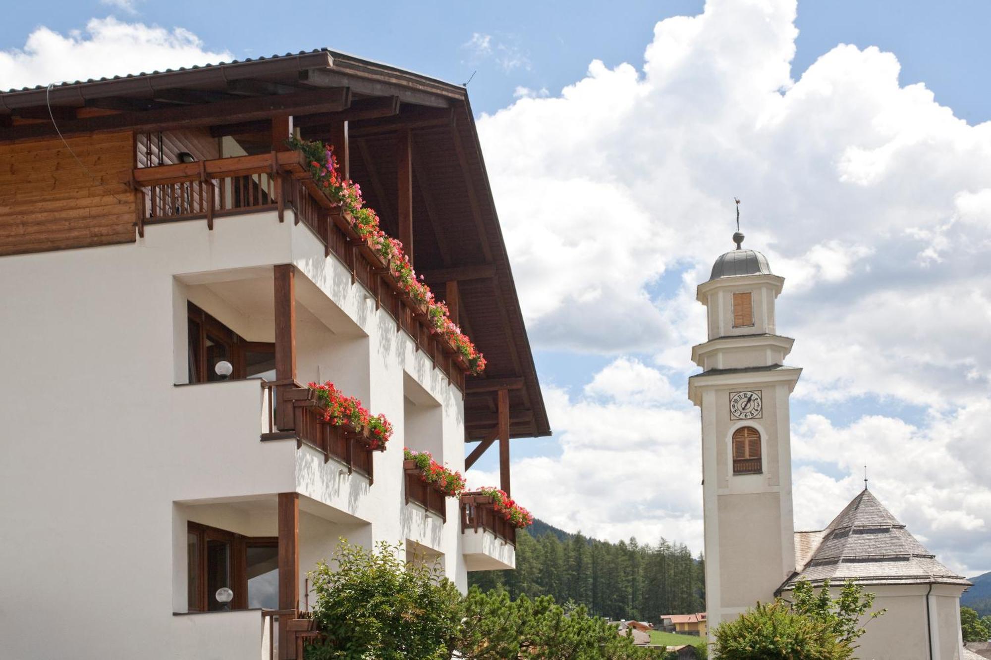 Appartement Strobl Sexten Esterno foto